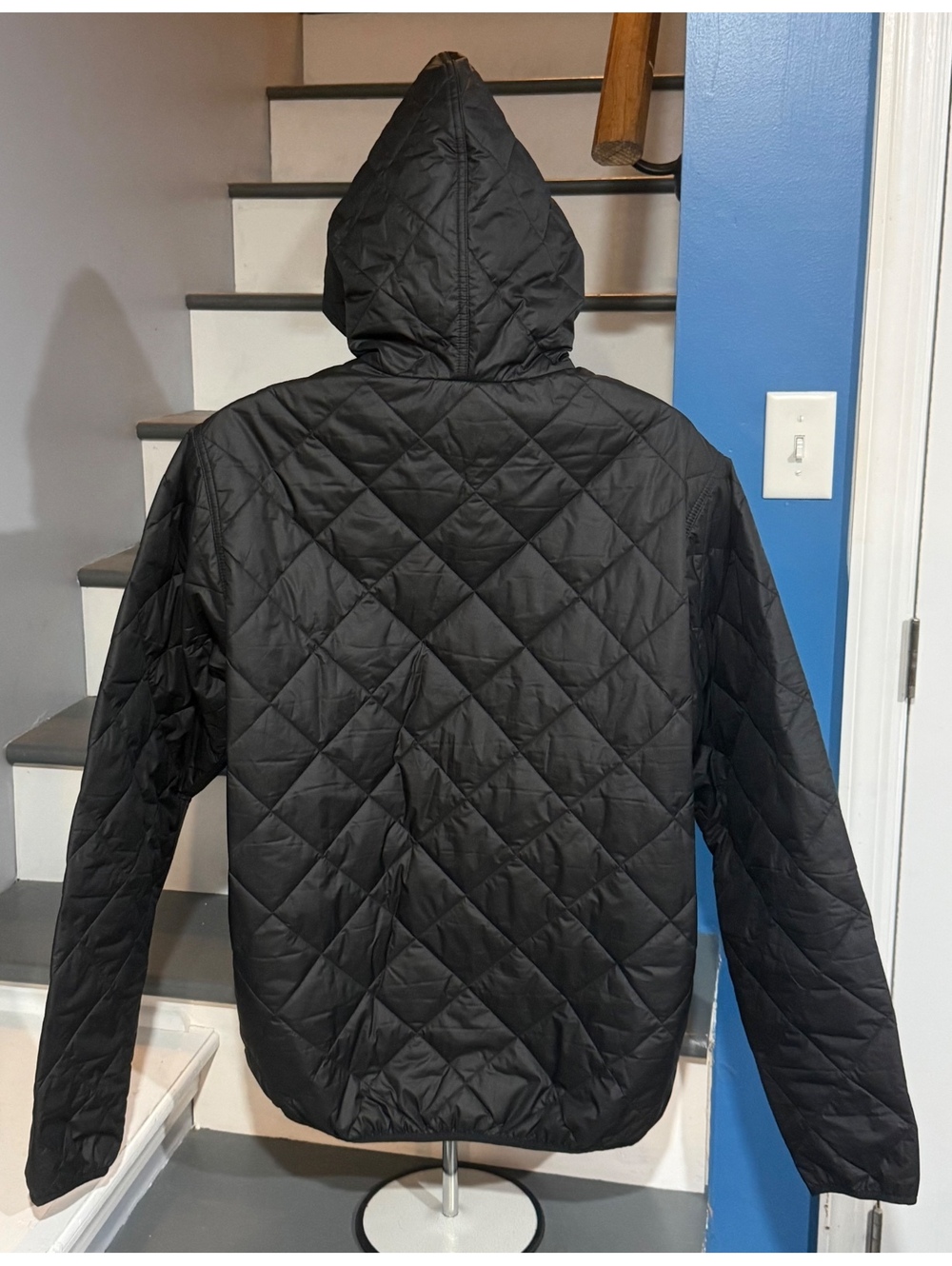Patagonia Men’s Size Extra Large (XL) Diamond Quilted Bomber Hoody Black Jacket - Picture 3 of 5